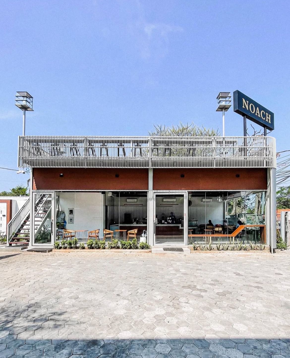 Noach Coffee Building